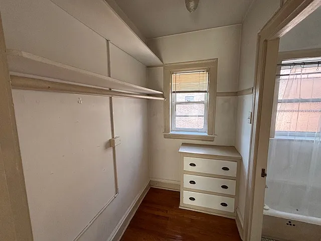 3352 N Claremont Ave #2 — Photo 5