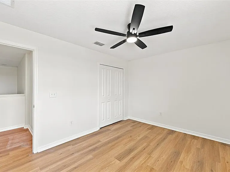9454 Channing Hill Dr — Photo 32