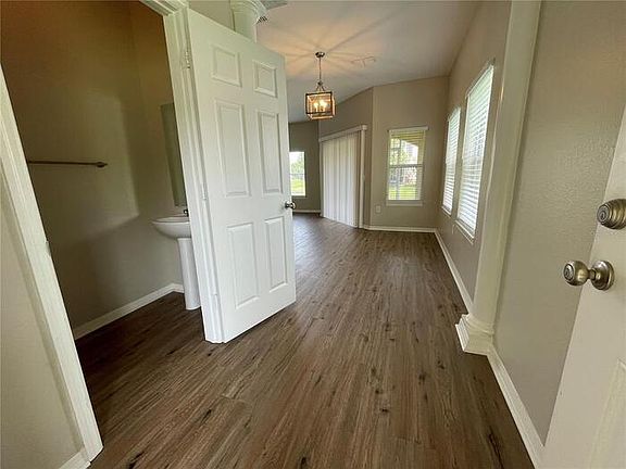 3rd image of 10848 Dragonwood Dr