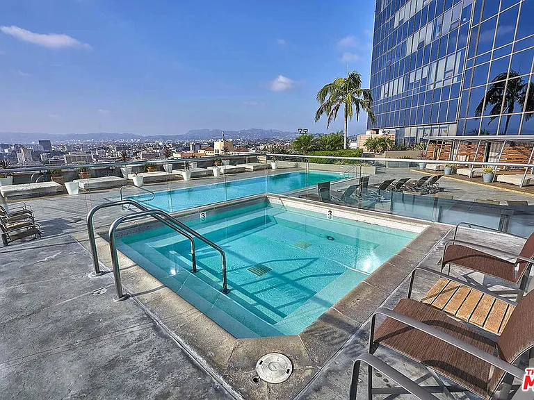 1100 Wilshire Blvd #2108 — Photo 22