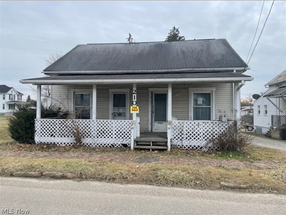 1st image of 210 W S St