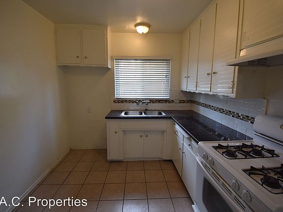 5th image of 4924 Tujunga Ave APT 1
