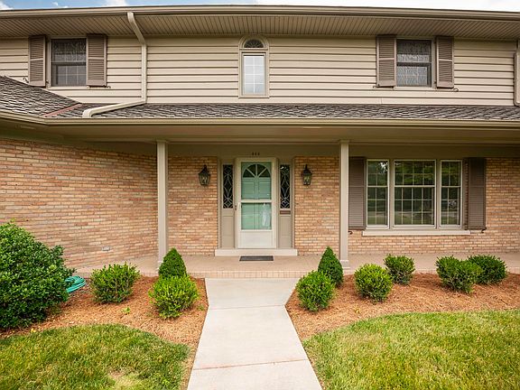 2nd image of 804 Old Dobbin Rd