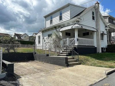 1132 W State St, Coal Township, PA, 17866