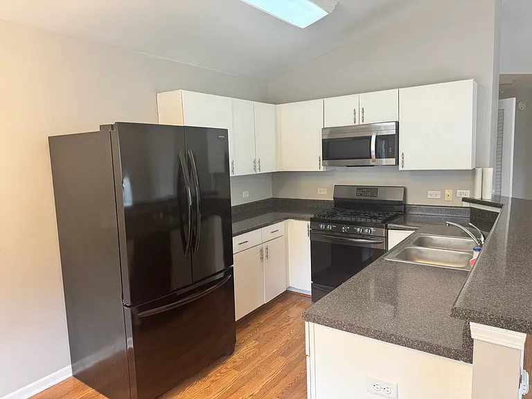 7049 Buchanan Dr — Photo 2