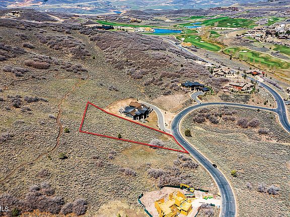 3rd image of 9275 N Uinta Cir