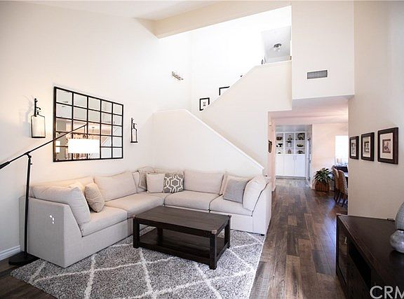 5th image of 1053 N Via Colinas
