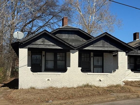 5th image of 810 Chelsea Ave