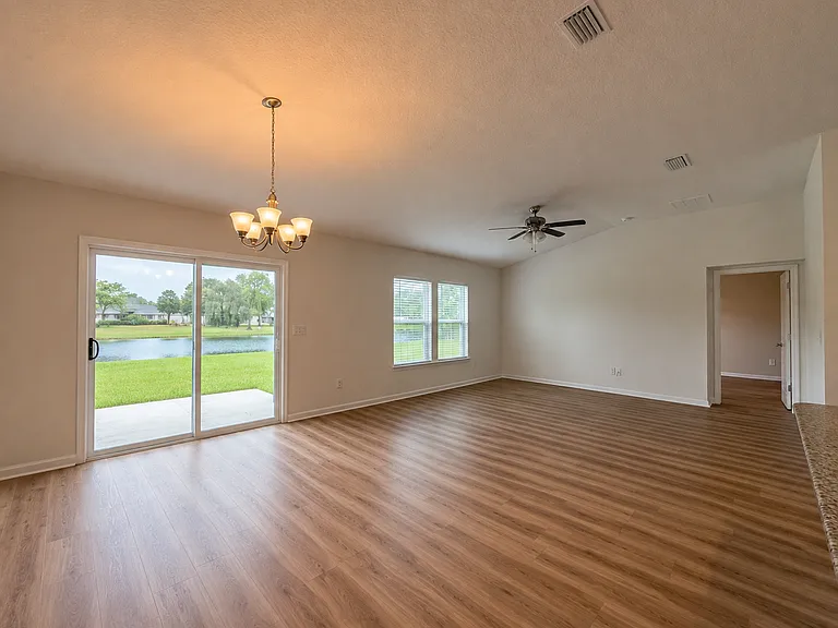 817 Trellis Bay Dr — Photo 8