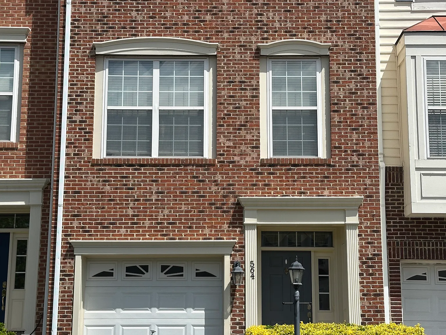2 bed, 2.5 bath, 1959 sqft, $2,850 — Photo 2