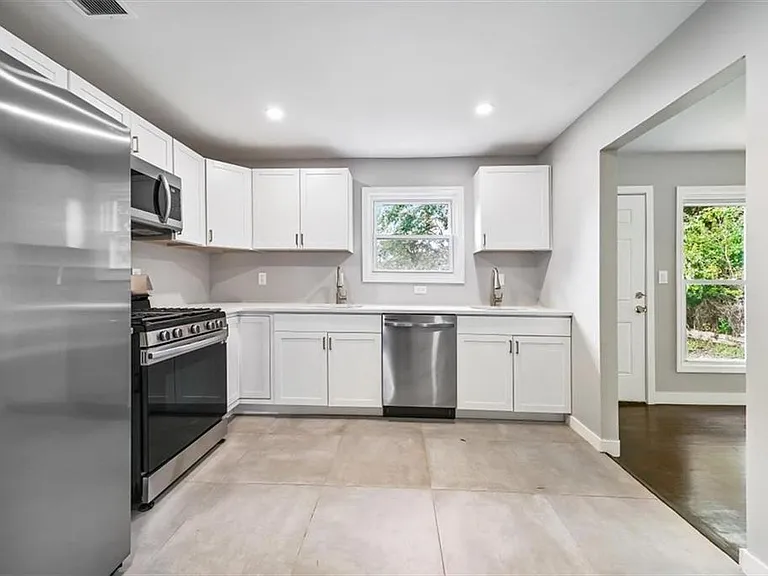 3 Mid Oaks Dr — Photo 7