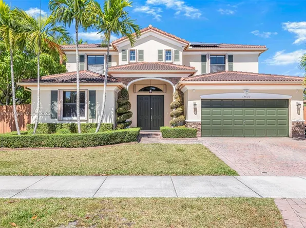 15623 SW 116th Ter, Miami, FL 33196