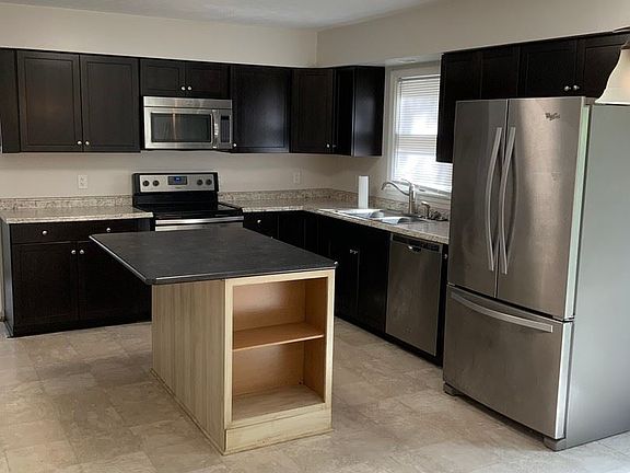 5th image of 115 Ashley Dr