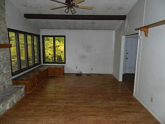 4th image of 11694 N County Road 900 E