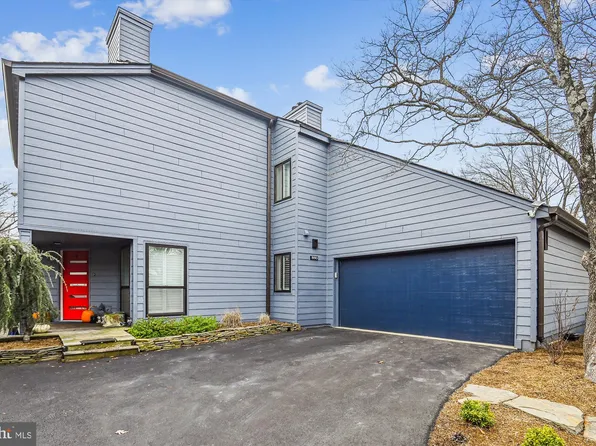 1990 Solaridge Ct, Reston, VA 20191