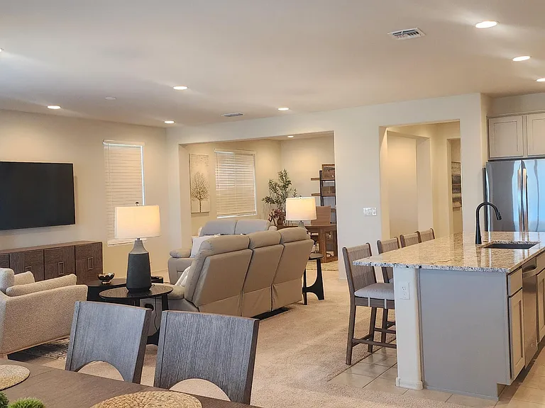 26704 W McRae Dr — Photo 6