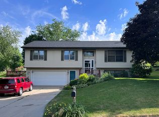 308 Justin Dr, Mount Horeb, WI 53572