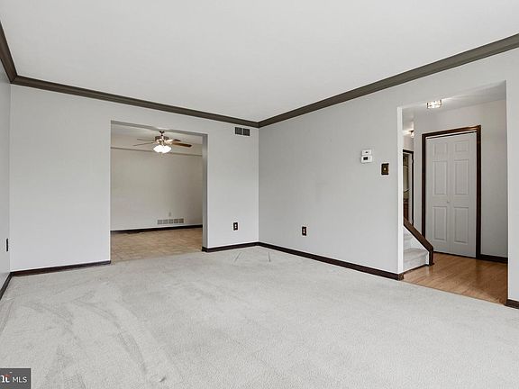 5th image of 328 Courtland Ave