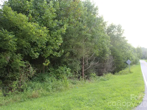 3609 State Highway 10 E, Claremont, NC 28610