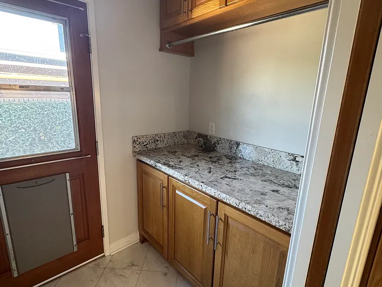 2680 Marber Ave — Photo 8