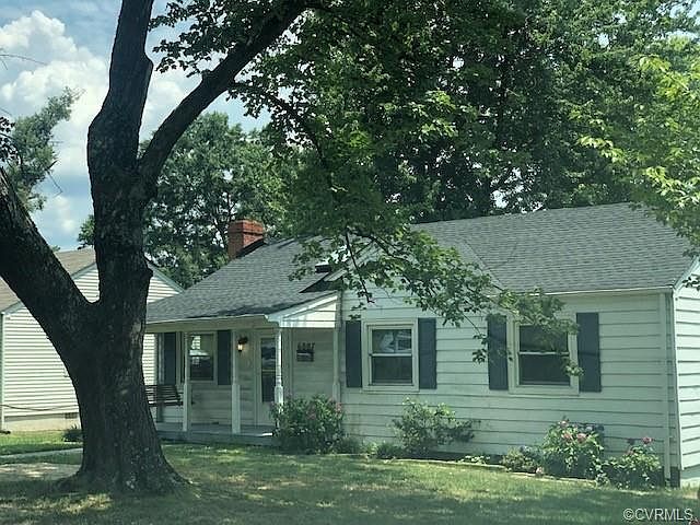 2nd image of 6007 Clover Ln
