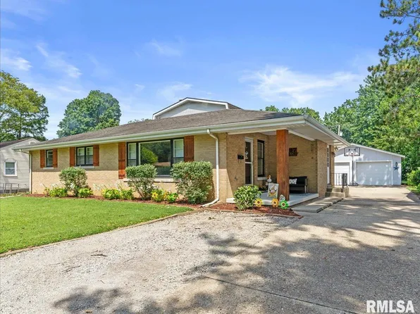 97 Circle Dr, Springfield, IL 62703