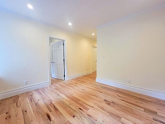 2nd image of 417 W 43rd St #1X