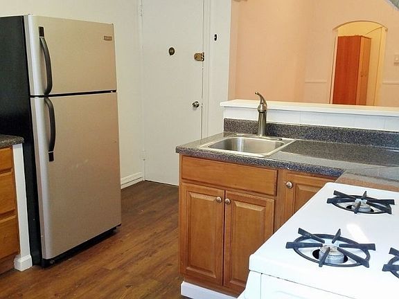 5th image of 41-18 20th Ave #2R