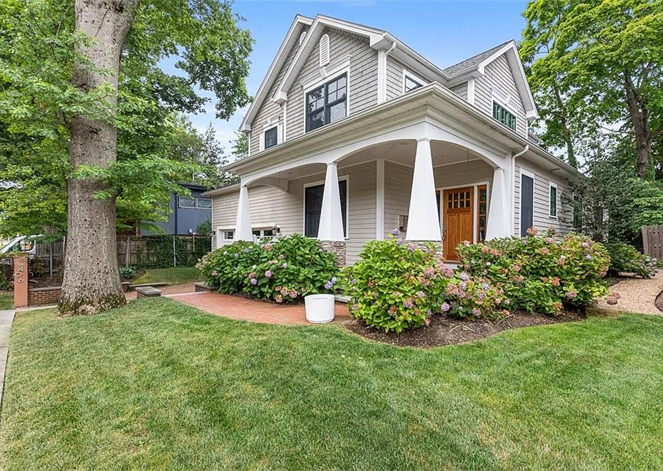 1st image of 406 Blackstone Blvd
