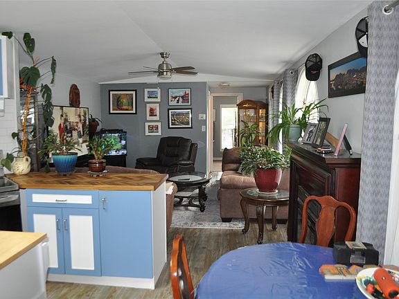 5th image of 610 Katherine Rd #10