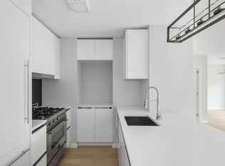 301 W 53rd St APT 3A, New York, NY
