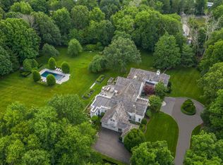 95 Apple Tree Ln, New Canaan, CT 06840