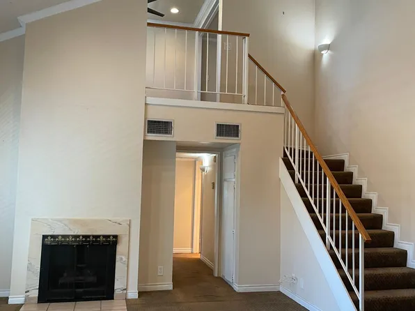 2301 Summertime Ln, Culver City, CA 90230