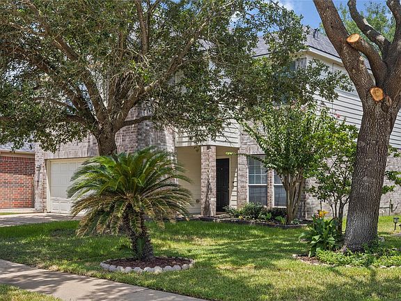 2nd image of 15518 Elm Leaf Pl