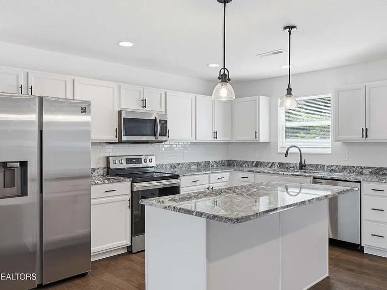 6513 Cara Cade Ln — Photo 15