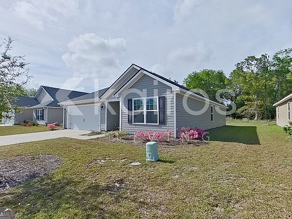 3rd image of 15 Carrollton Dr
