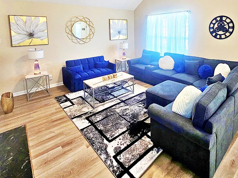 123 Coronation Dr — Photo 7