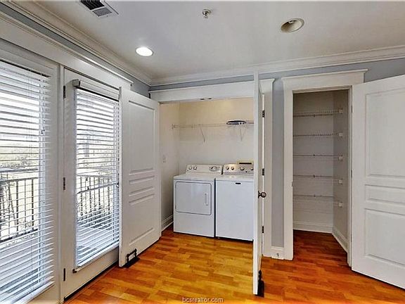 5th image of 1725 Harvey Mitchell Pkwy S APT 1623