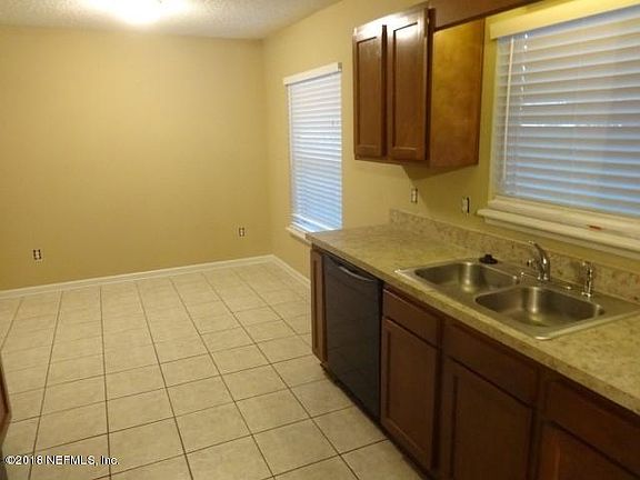 4th image of 391 Willow Green Dr