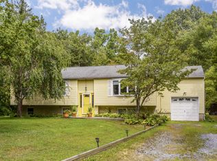 12 Honeysuckle Ln, Jackson, NJ 08527