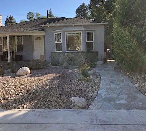 2nd image of 1031 N Catalina St