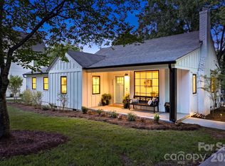 711 Concord Rd, Davidson, NC 28036