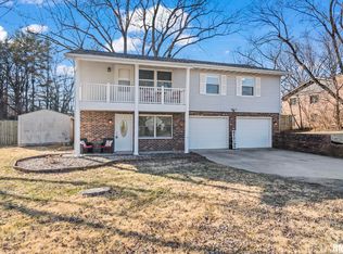 425 Pakey Rd, Springfield, IL 62712