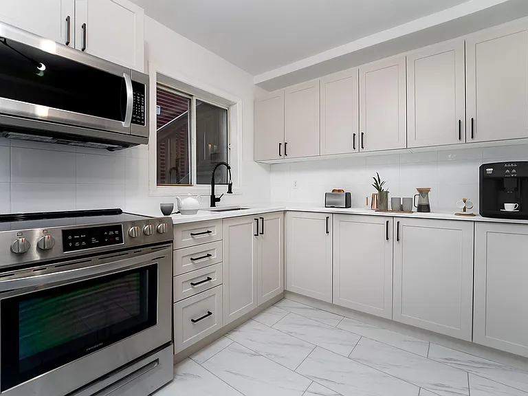 572 Chapel St #2A — Photo 8