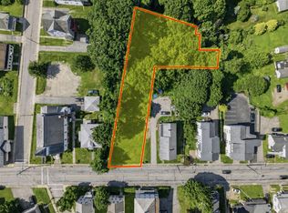 66 Lake St, Webster, MA 01570