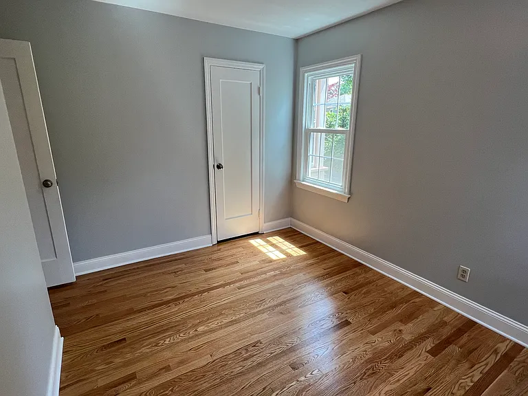 101 Eileen St #4 — Photo 6