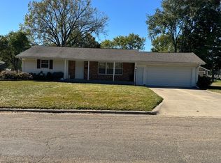 805 Keith Dr, Morrison, IL 61270