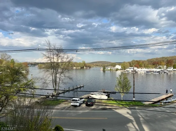 102 Brady Rd, Jefferson Twp., NJ 07849