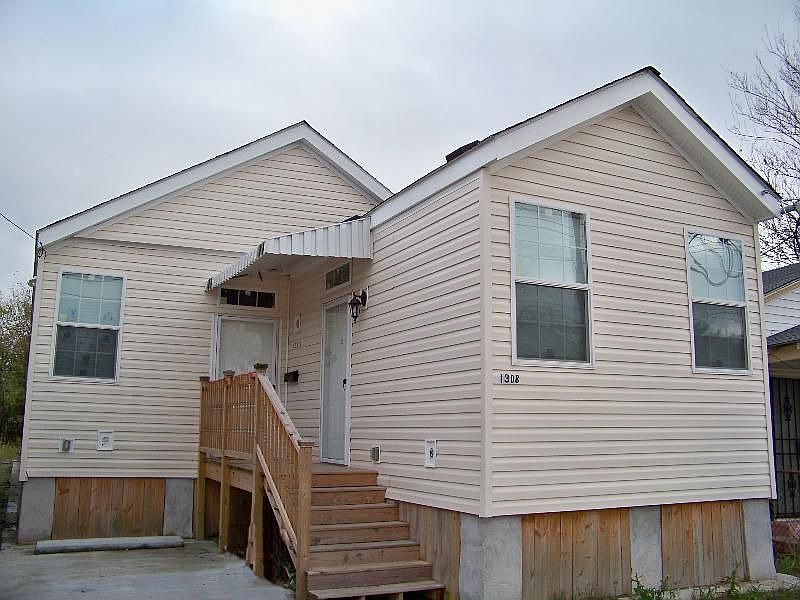 1st image of 9014 Forshey St