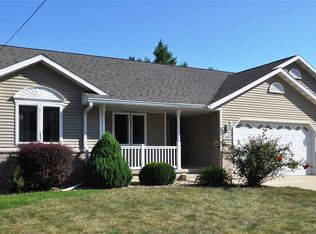 1719 W Gilbert Dr, Evansdale, IA 50707